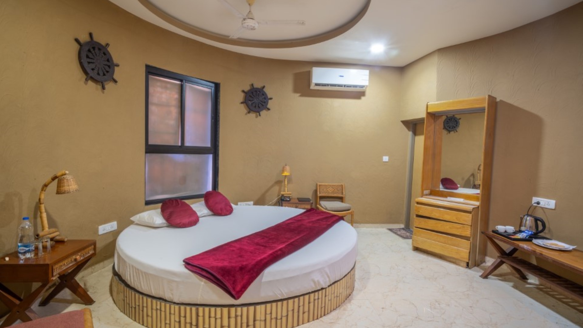 Hotel Natraj & Resort Slider 1